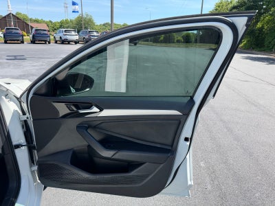 2019 Volkswagen Jetta R-Line