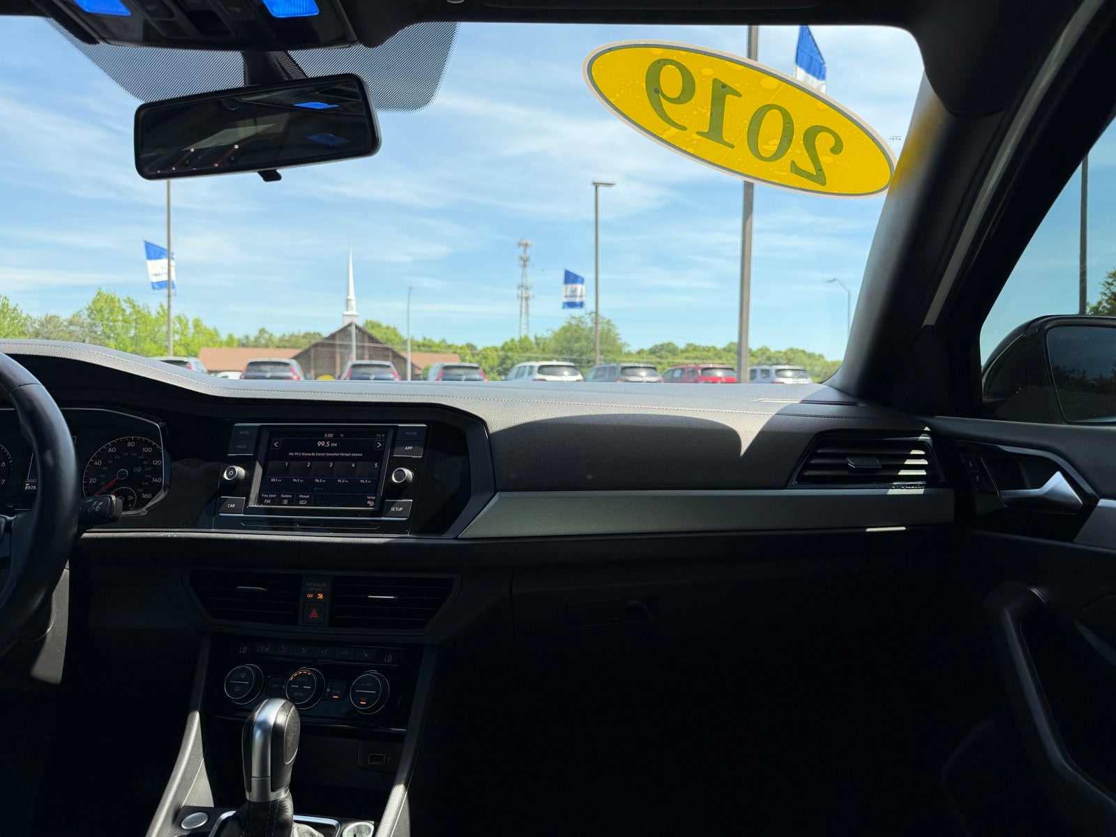 2019 Volkswagen Jetta R-Line