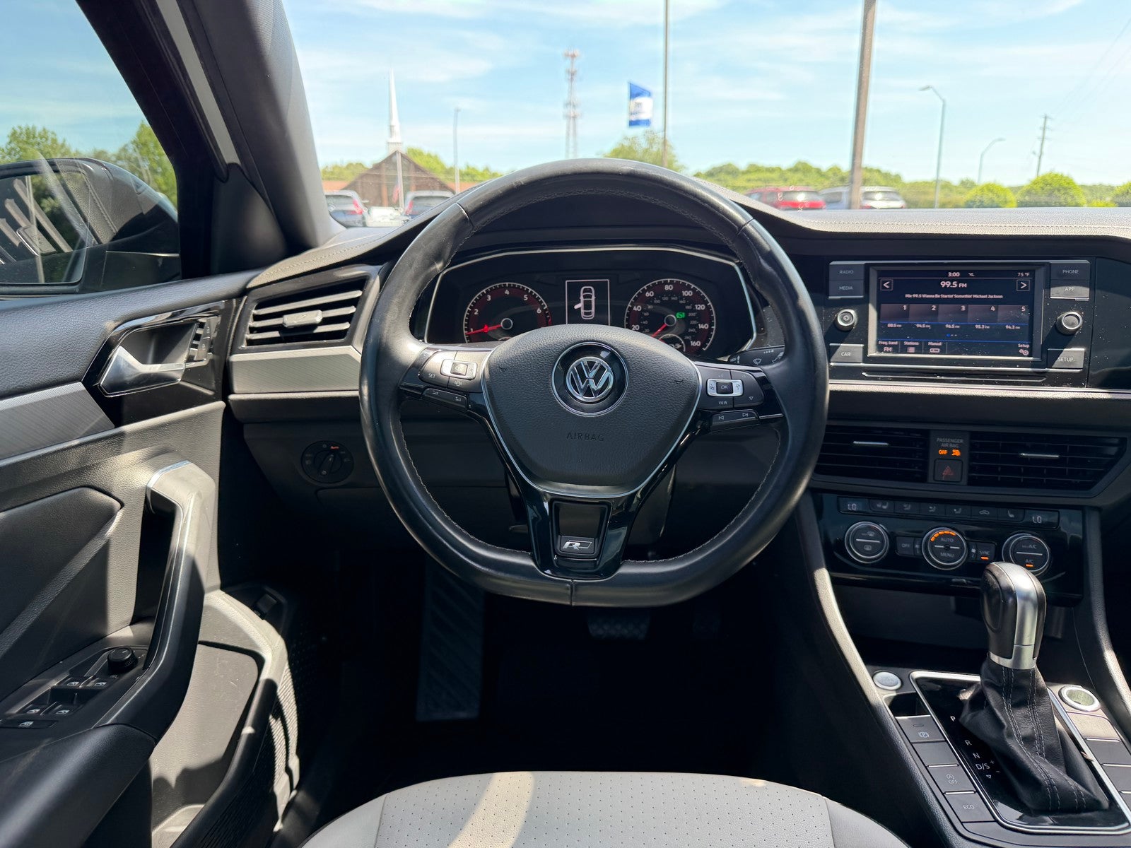 2019 Volkswagen Jetta R-Line