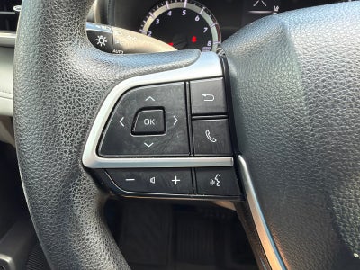 2022 Toyota Highlander L