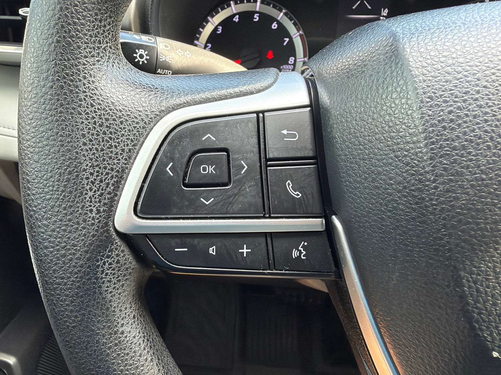 2022 Toyota Highlander L