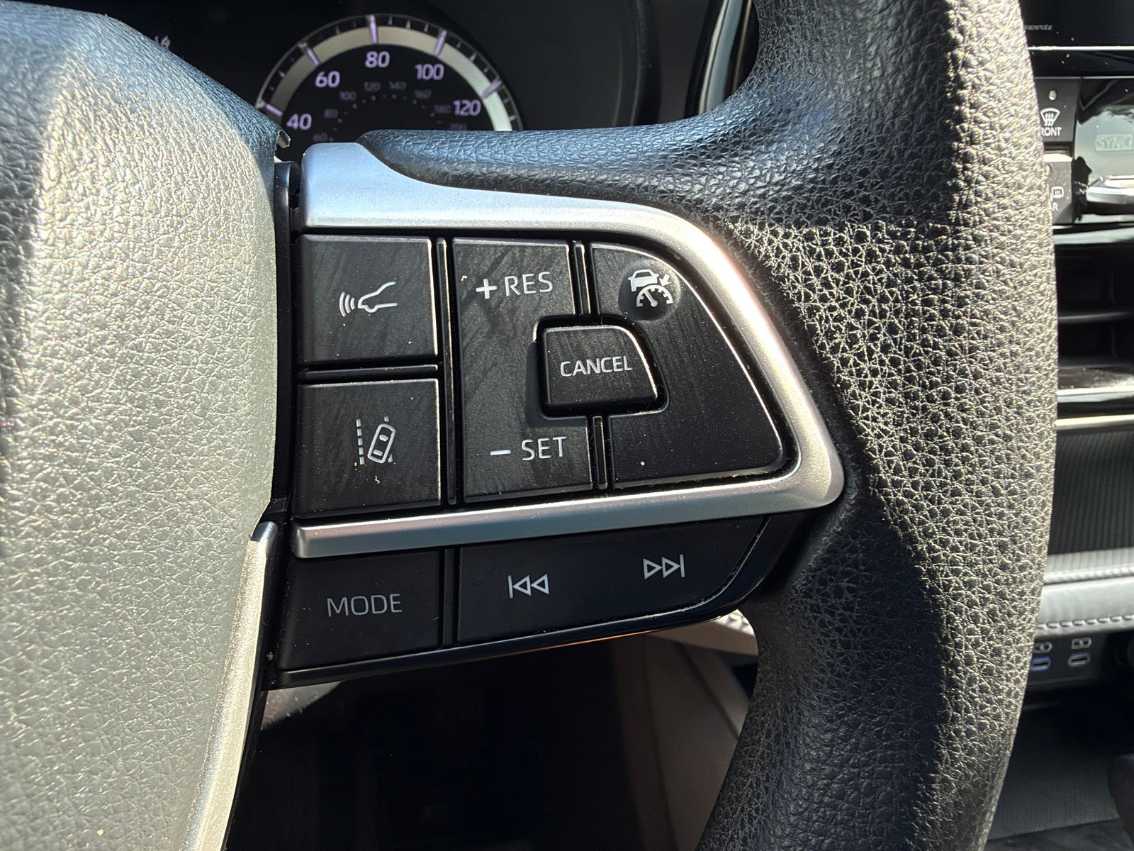 2022 Toyota Highlander L