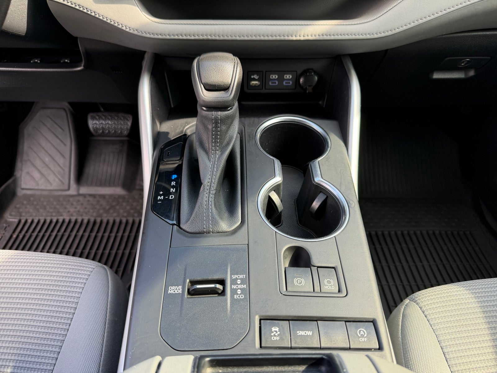 2022 Toyota Highlander L