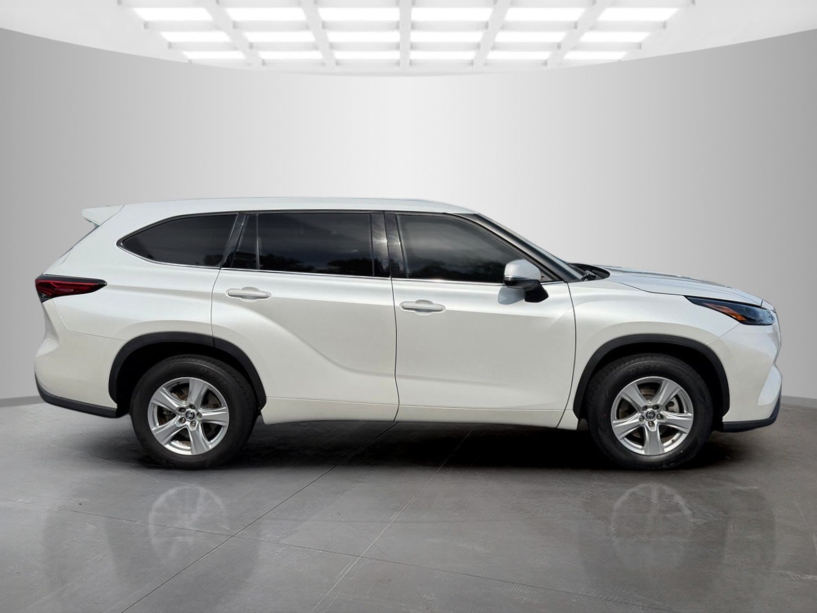 2022 Toyota Highlander L