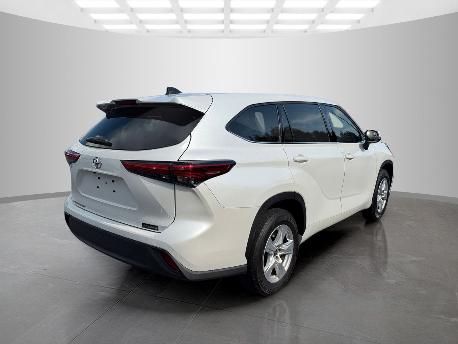 2022 Toyota Highlander L