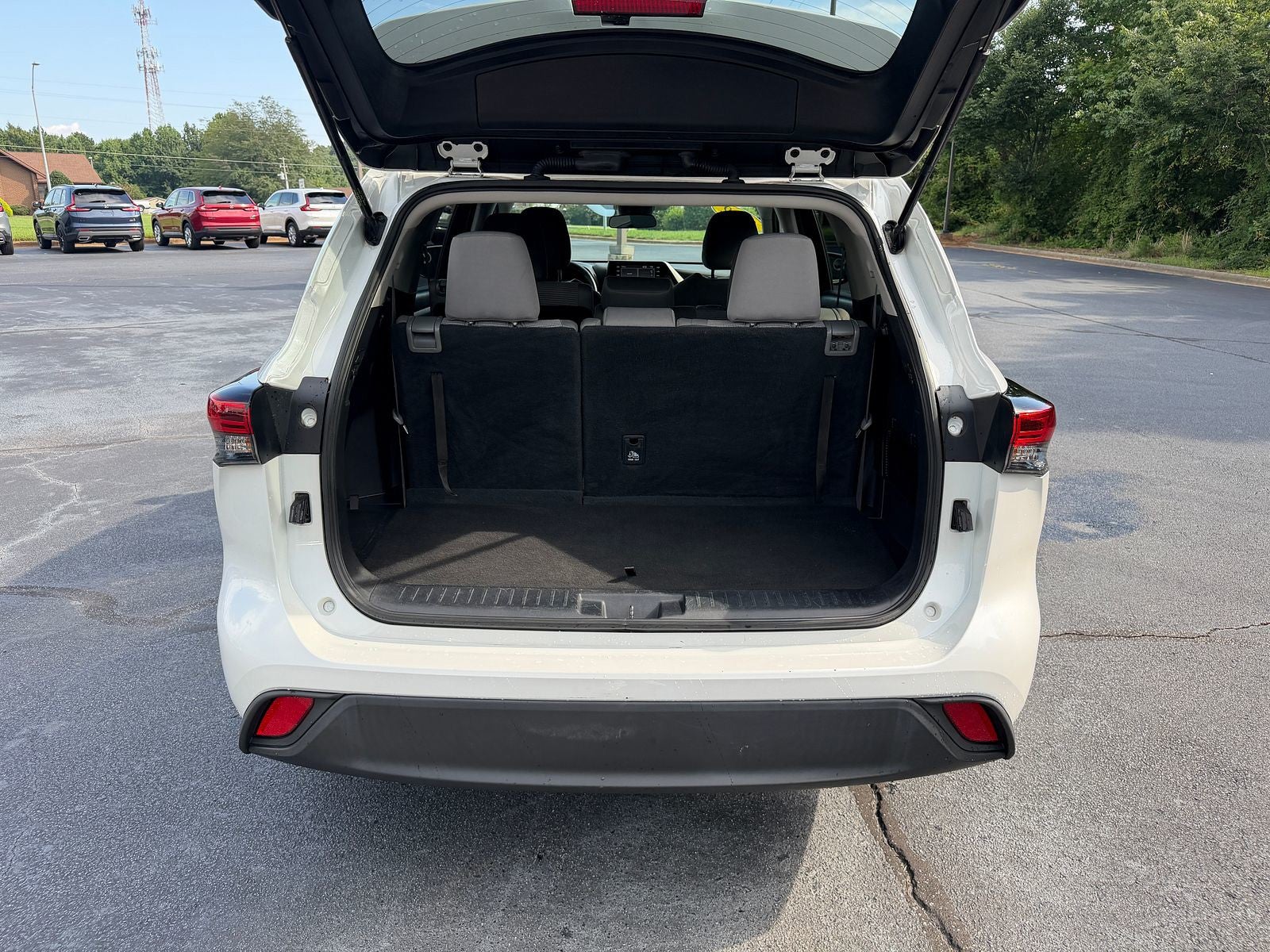 2022 Toyota Highlander L