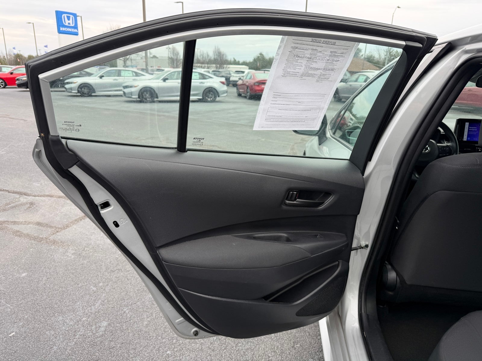 2024 Toyota Corolla LE