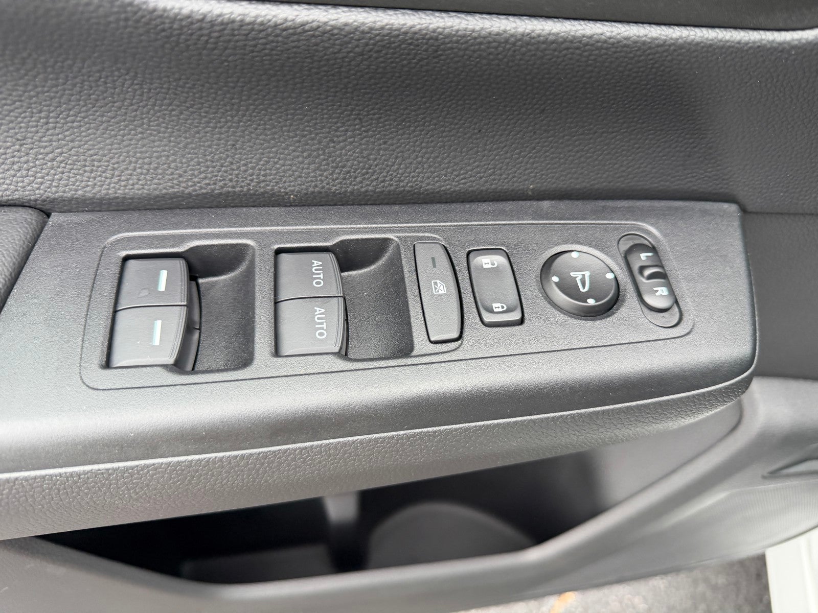 2023 Honda CR-V Hybrid Sport w/o BSI