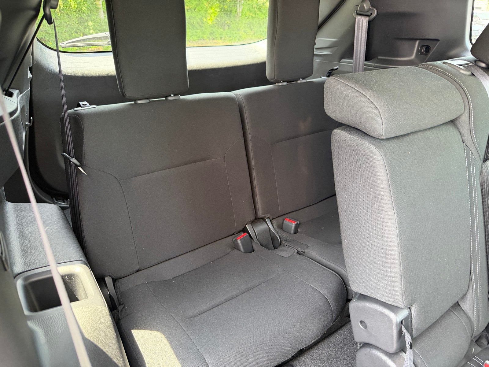2025 Mitsubishi Outlander ES