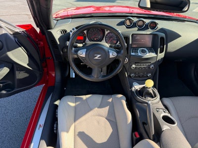 2017 Nissan 370Z Touring Sport