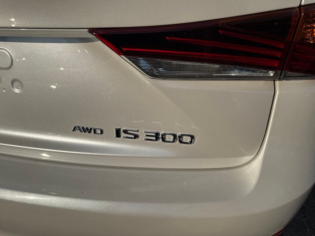 2017 Lexus IS 300