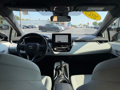 2025 Toyota Corolla Hatchback SE