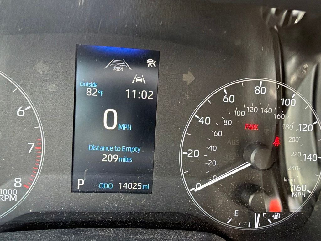 2025 Toyota Corolla Hatchback SE