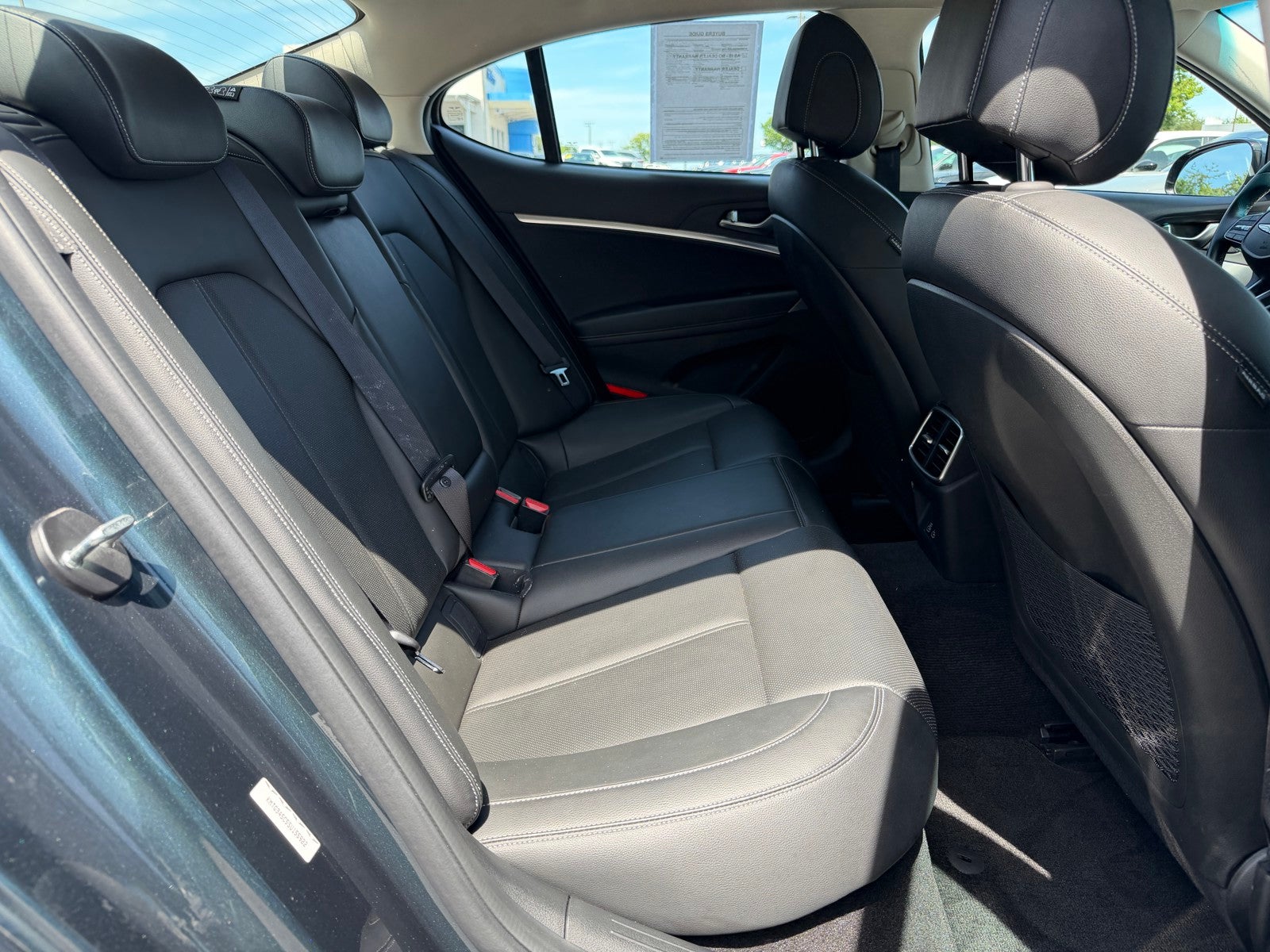 2025 Genesis G70 2.5T