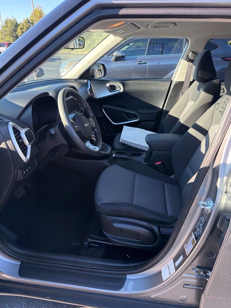 2025 Kia Soul Base