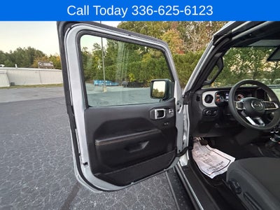 2024 Jeep Wrangler Sahara