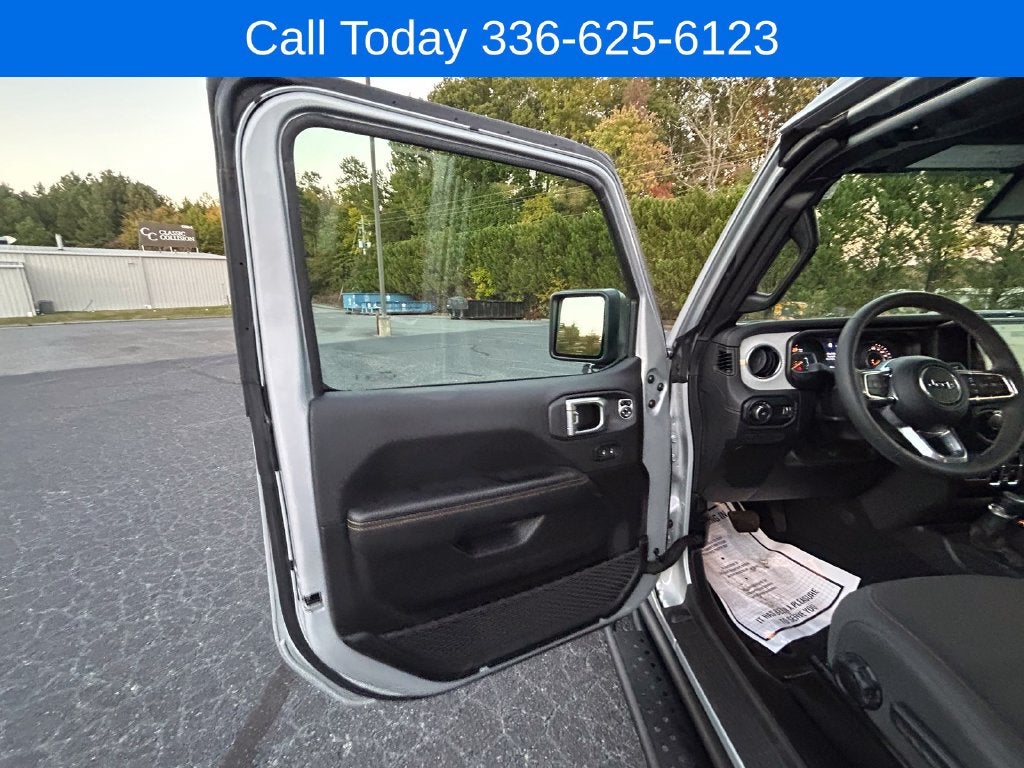 2024 Jeep Wrangler Sahara