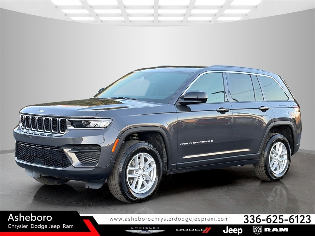 2026 Jeep Grand Cherokee Laredo