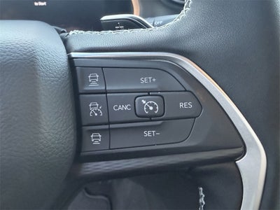 2026 Jeep Grand Cherokee Laredo