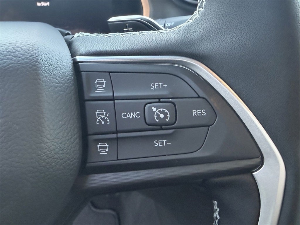 2026 Jeep Grand Cherokee Laredo