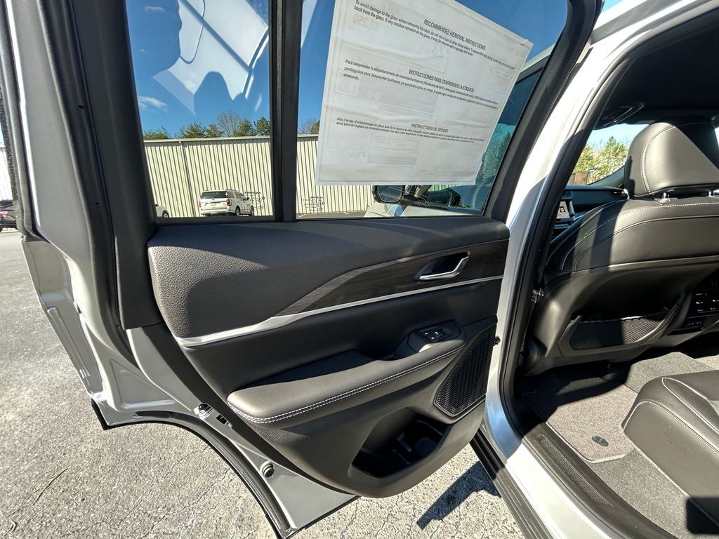 2026 Jeep Grand Cherokee Laredo