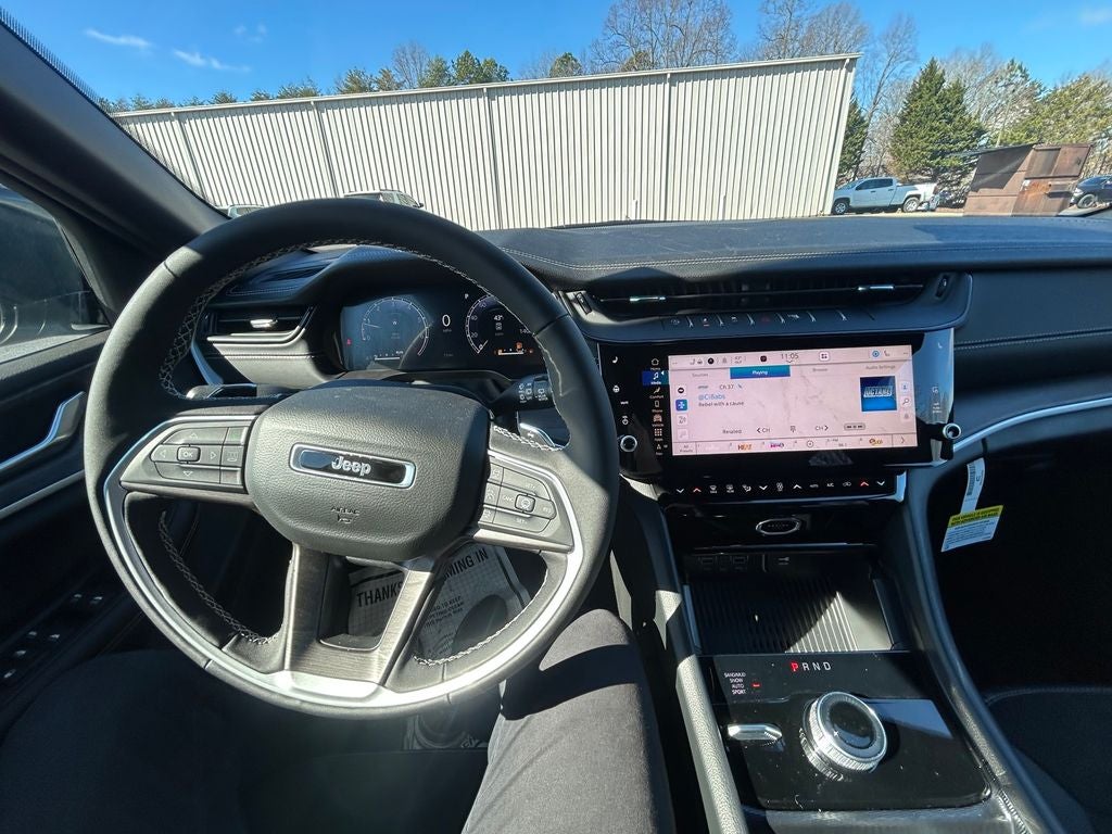 2026 Jeep Grand Cherokee Laredo