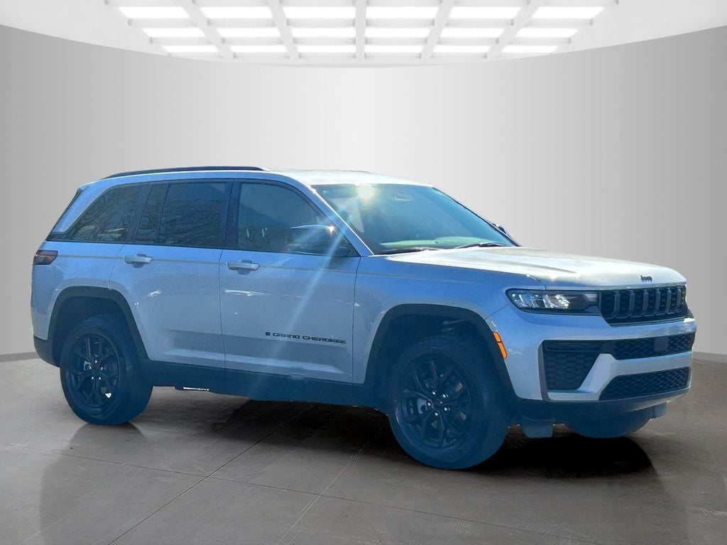 2026 Jeep Grand Cherokee Laredo