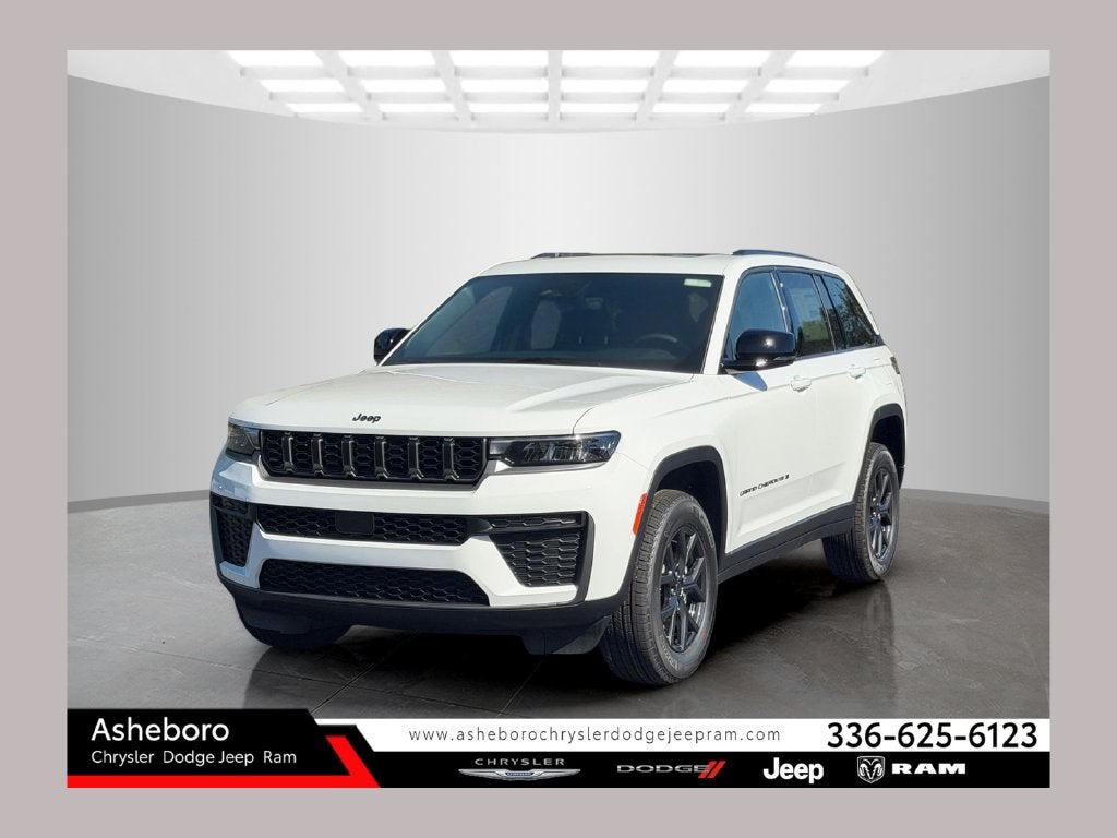 2027 Jeep Grand Cherokee Laredo Altitude