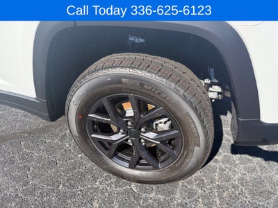 2027 Jeep Grand Cherokee Laredo Altitude
