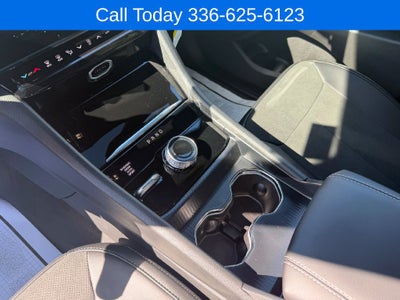 2027 Jeep Grand Cherokee Laredo Altitude