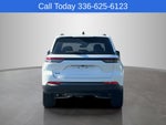2027 Jeep Grand Cherokee Laredo Altitude