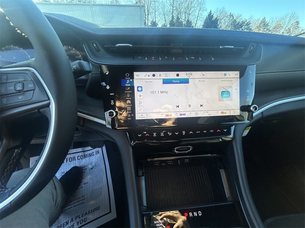 2026 Jeep Grand Cherokee Laredo