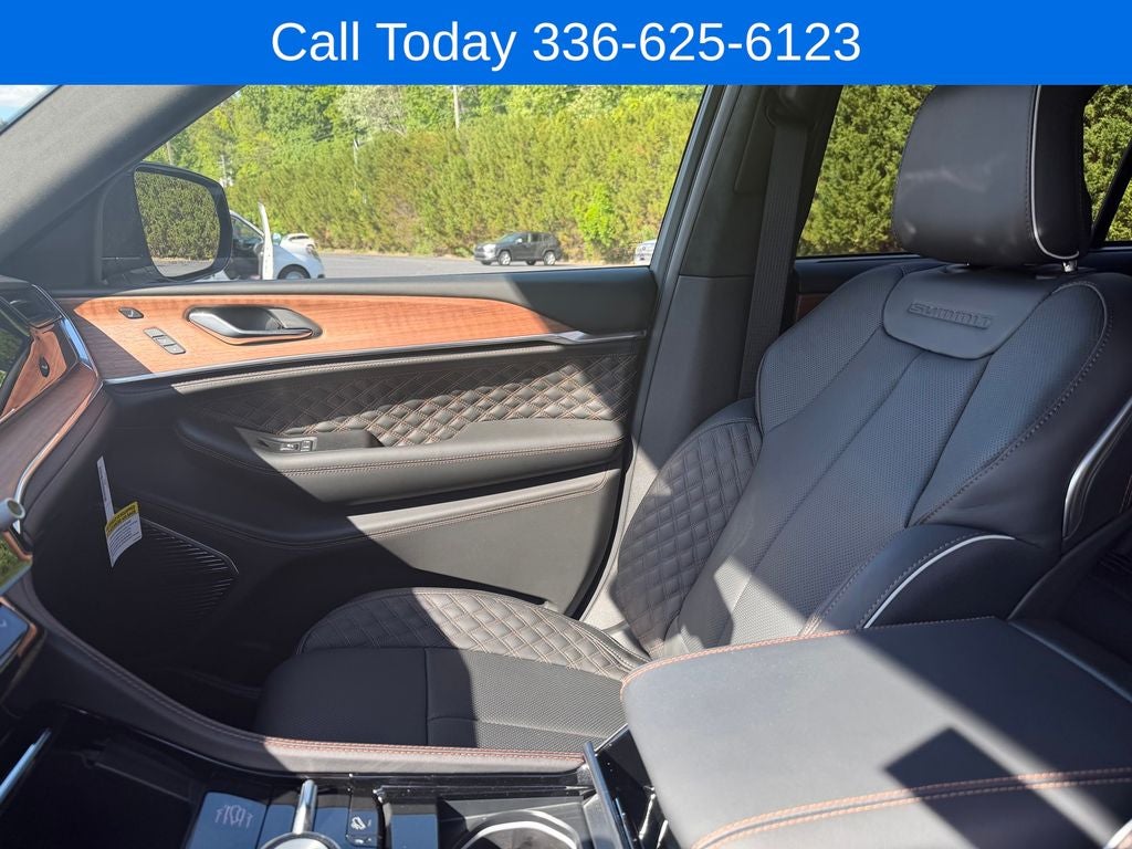 2026 Jeep Grand Cherokee Summit