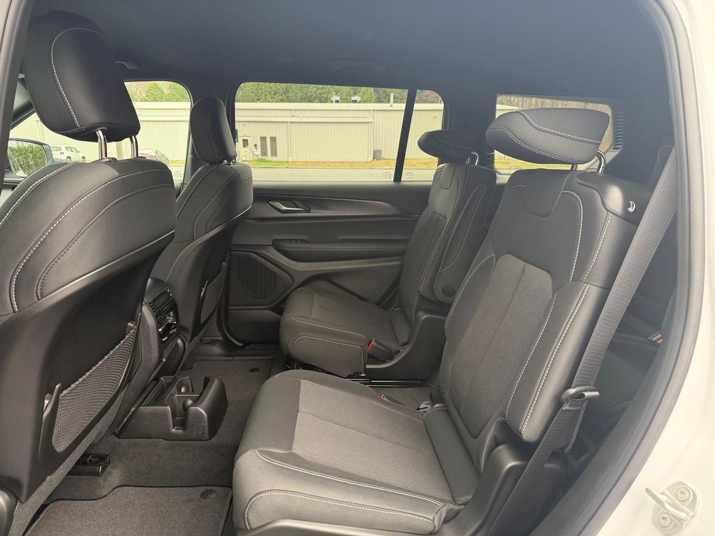 2026 Jeep Grand Cherokee L Laredo