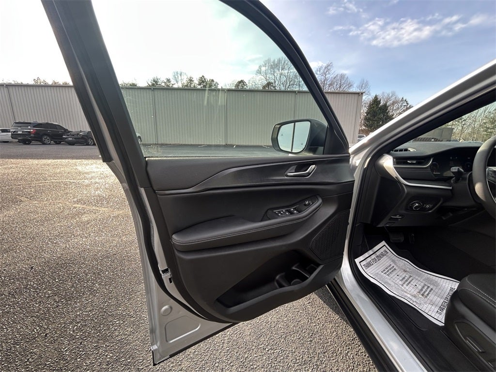 2026 Jeep Grand Cherokee L Laredo