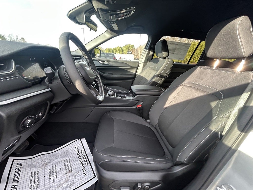 2026 Jeep Grand Cherokee L Laredo