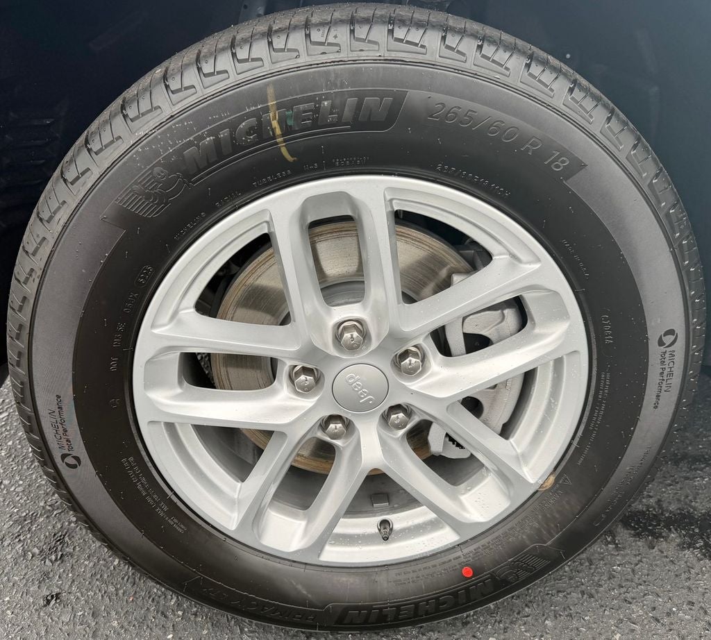 2026 Jeep Grand Cherokee L Laredo