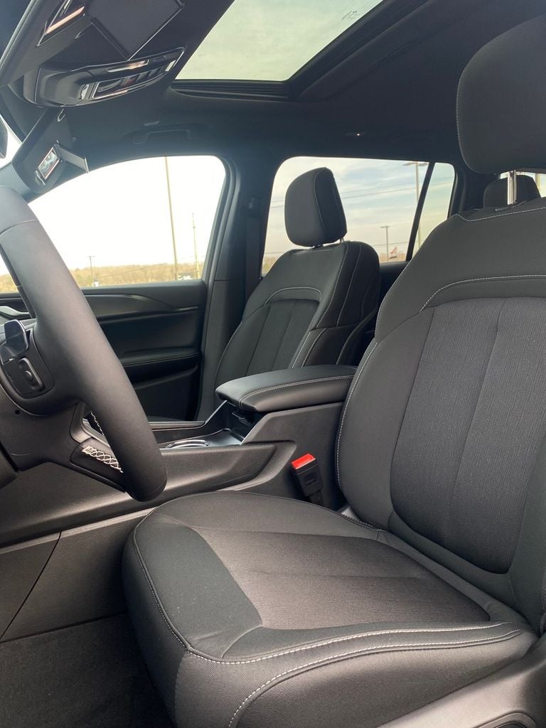 2026 Jeep Grand Cherokee L Laredo