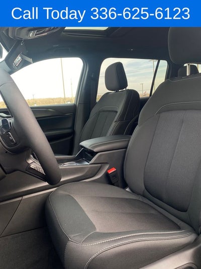 2026 Jeep Grand Cherokee L Laredo