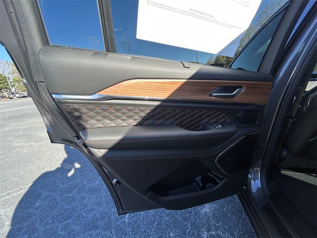 2026 Jeep Grand Cherokee L Summit