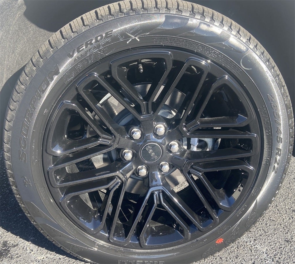 2026 Jeep Grand Wagoneer Base