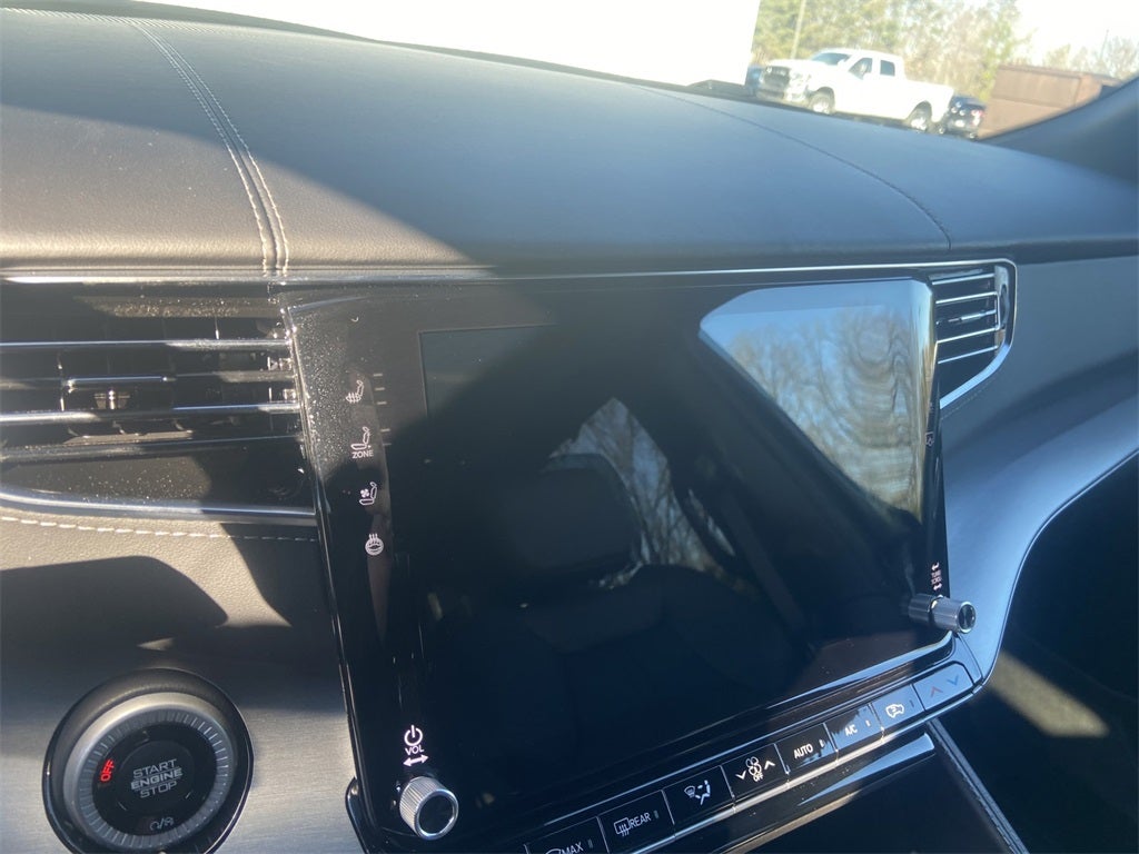 2026 Jeep Grand Wagoneer Base