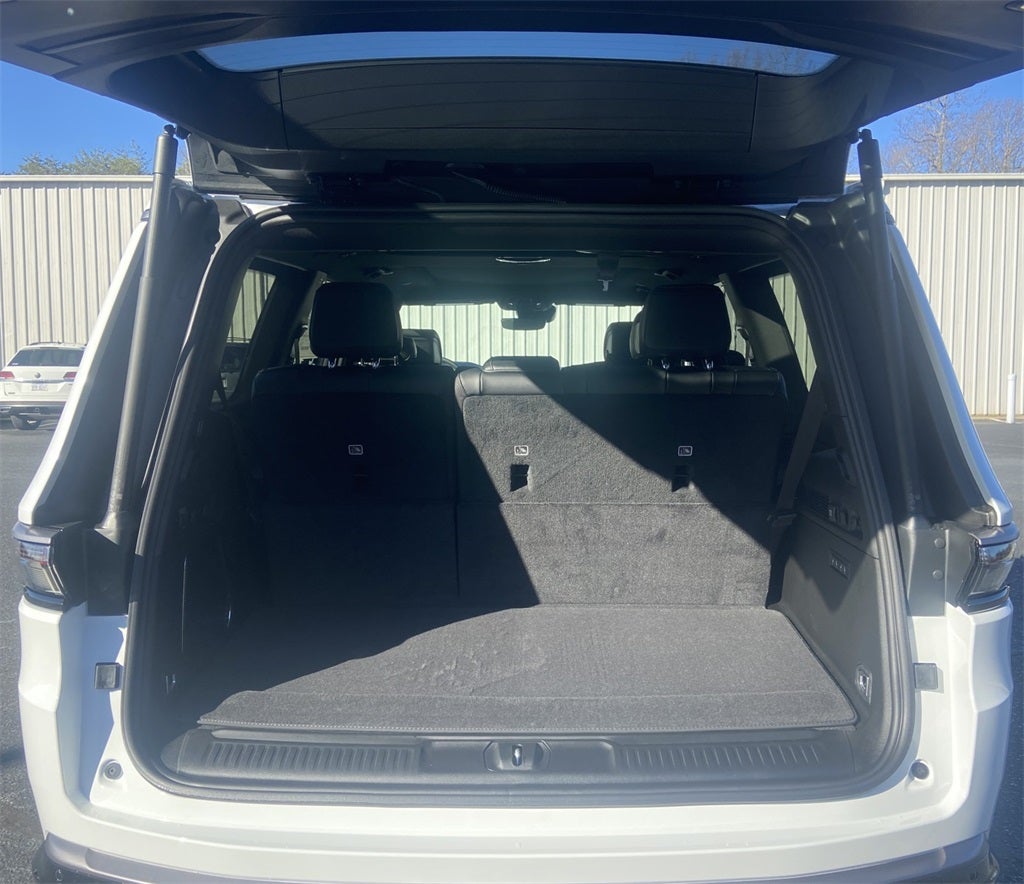 2026 Jeep Grand Wagoneer Base