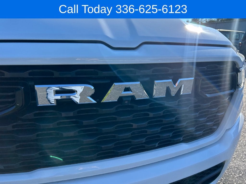 2027 RAM 1500 Big Horn/Lone Star