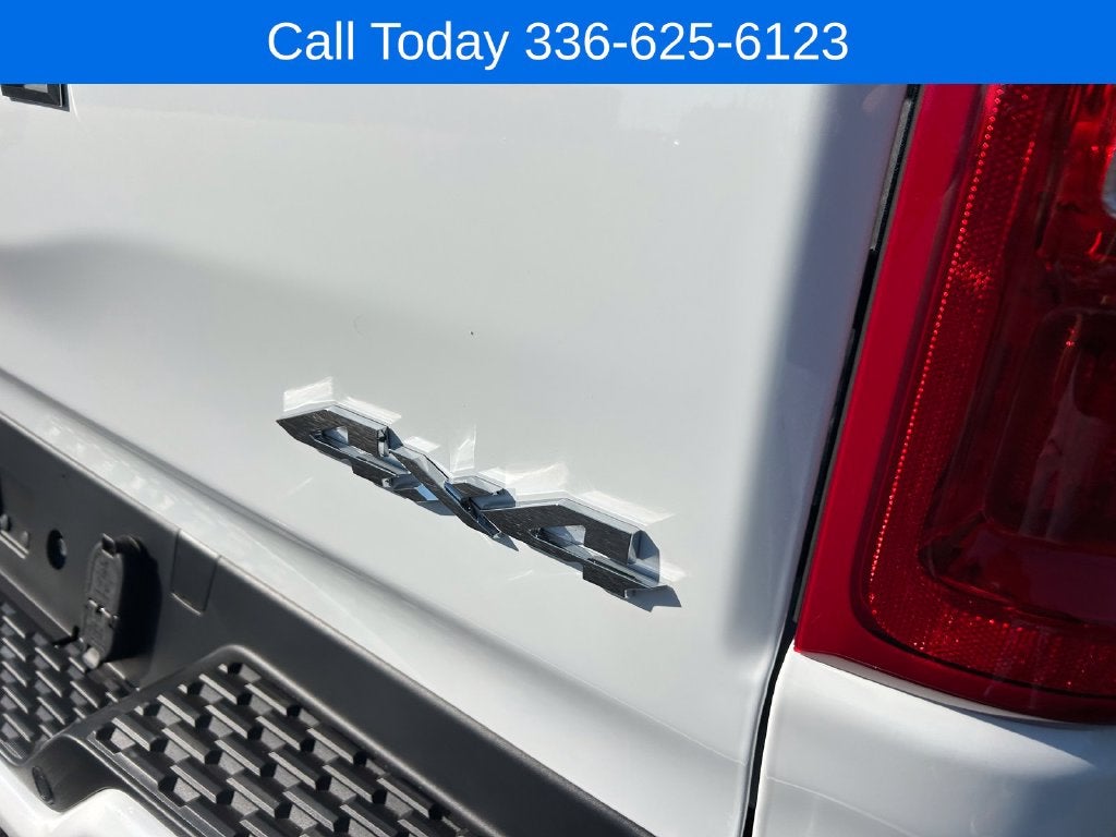 2027 RAM 1500 Big Horn/Lone Star