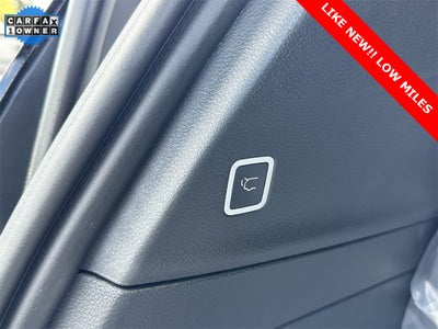 2025 Chrysler Pacifica Select LOW MILES