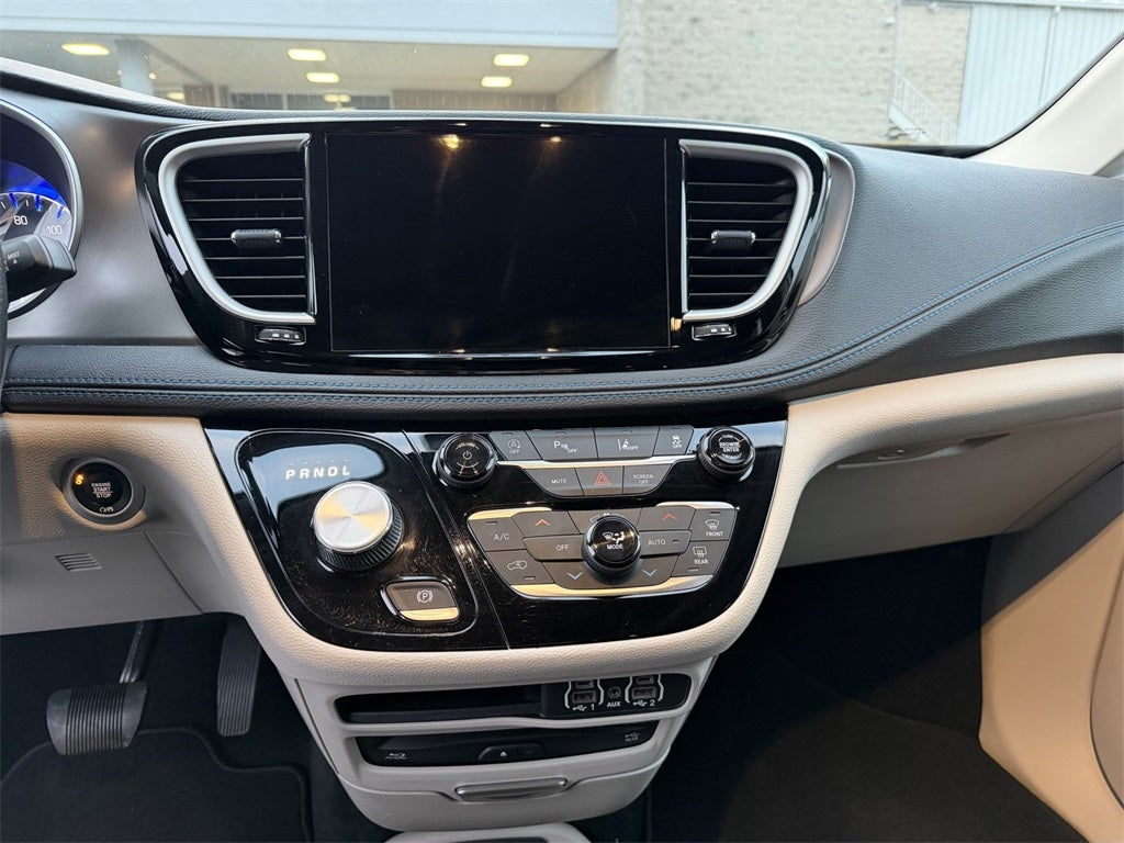 2021 Chrysler Pacifica Touring