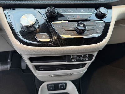 2021 Chrysler Pacifica Touring