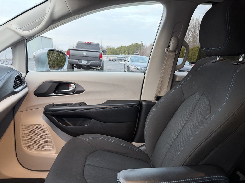 2021 Chrysler Pacifica Touring