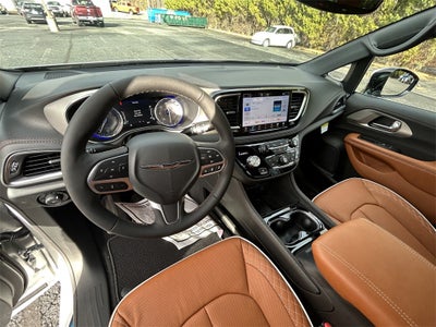 2026 Chrysler Pacifica Pinnacle